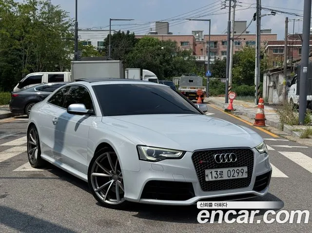 Audi RS5 4.2 FSI 8T3