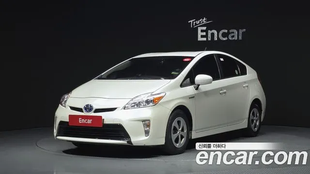 Toyota Prius 1.8 E