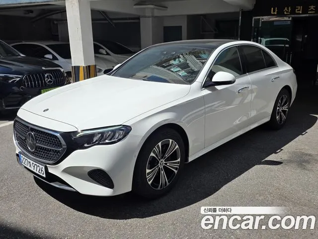 Mercedes-Benz E-Class W214 E200