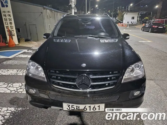 Mercedes-Benz M-Class W164 ML350