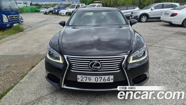 Lexus LS460 AWD XF40