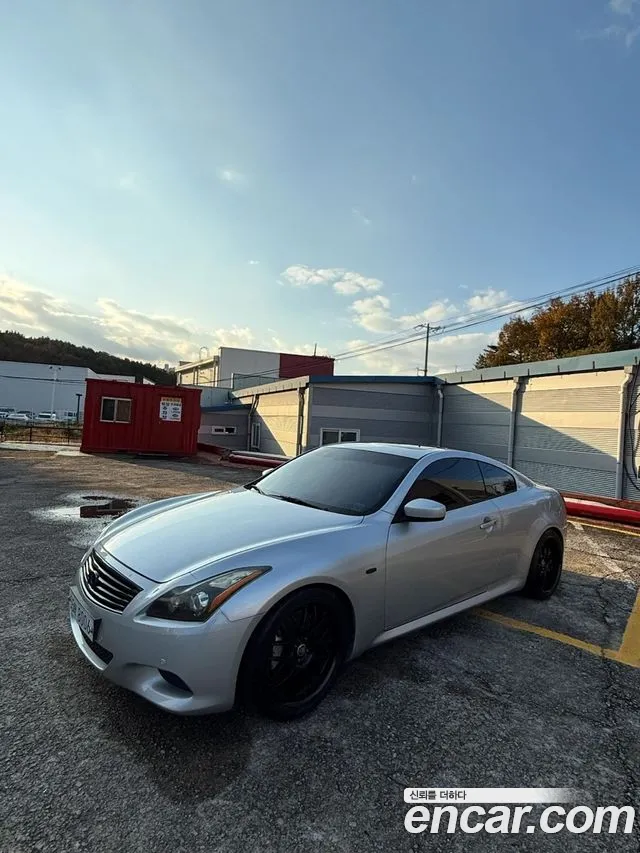 Infiniti G37 V36