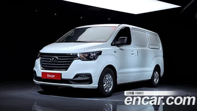 Hyundai The New Grand Starex 3