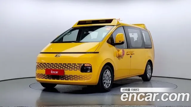 Hyundai Staria L3.5 11