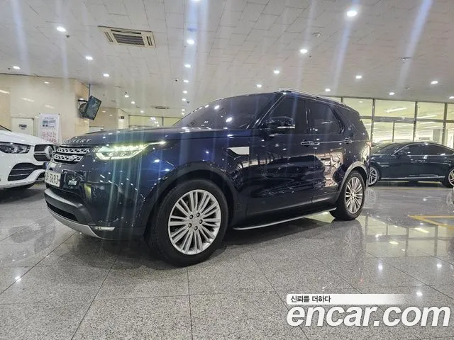 Land Rover Discovery 5 3.0 TD6 HSE