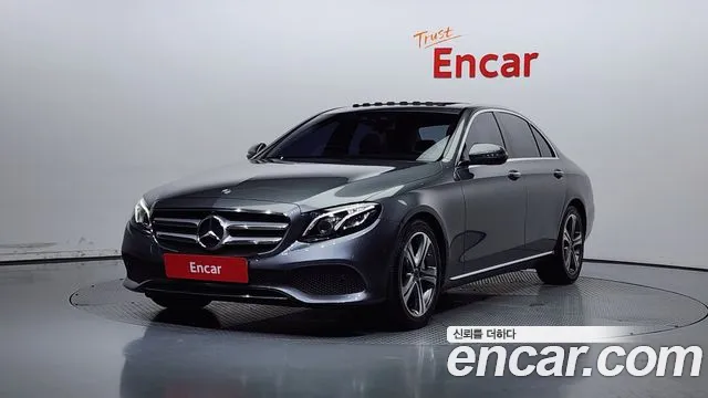 Mercedes-Benz E- W213 E300