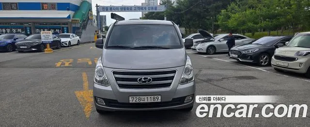 Hyundai Grand Starex 4WD