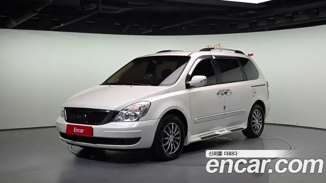 Kia Carnival R Carnival GLX Base