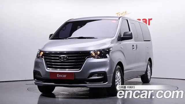 Hyundai The New Grand Starex 5