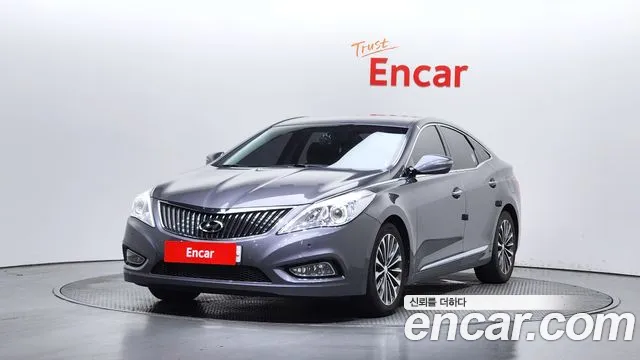 Hyundai Grandeur HG HG240