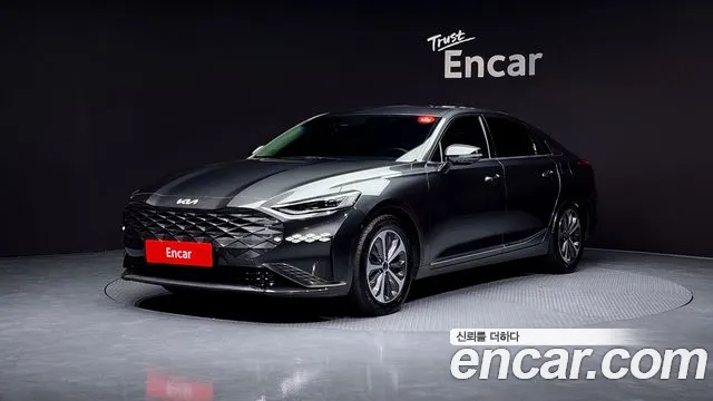 Kia K8 Hybrid Noblesse