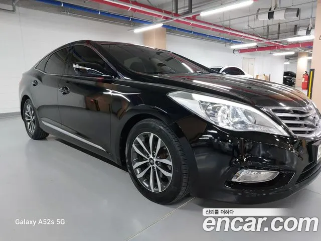 Hyundai Grandeur HG HG240