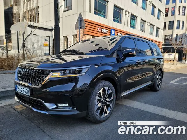 Kia Carnival 4 Gasoline 7 Noblesse
