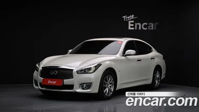Q70 3.7 AWD