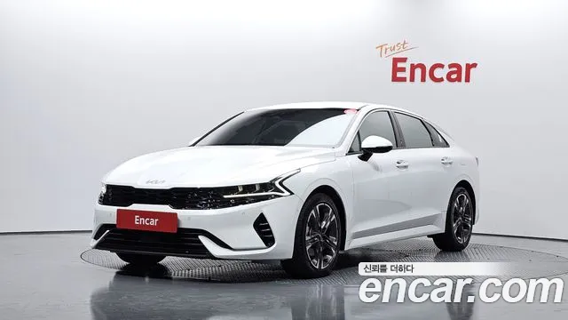 Kia K5 Hybrid 3 Signature
