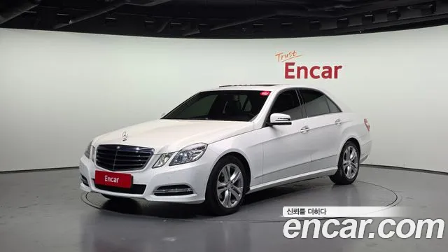 Mercedes-Benz E- W212 E220 CDI