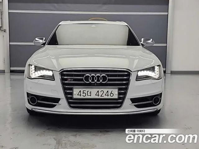 Audi S8 4.0 TFSI D4