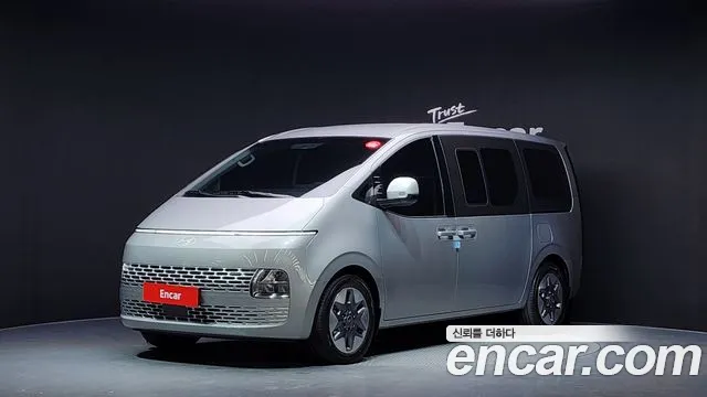 Hyundai Staria 9