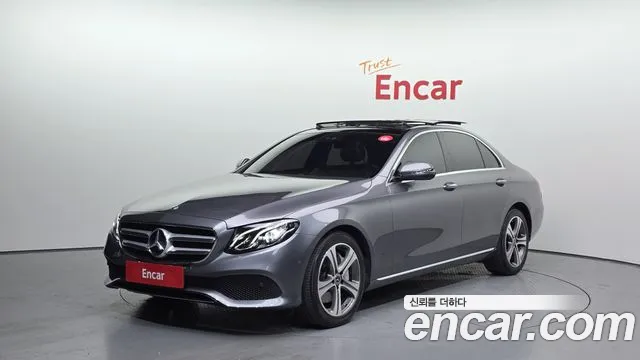 Mercedes-Benz E- W213 E300