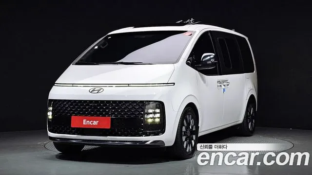 Hyundai Staria 4WD 9 Inspiration