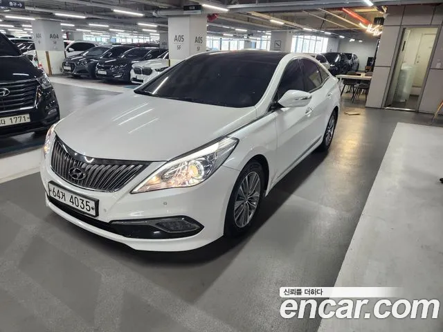 Hyundai Grandeur HG HG240