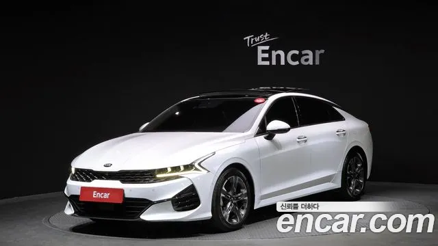 Kia K5 III 2.0 Signature