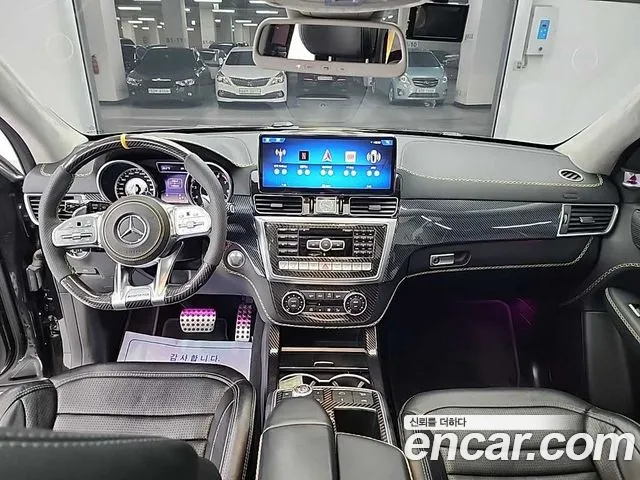Mercedes-Benz M- W166 ML63 AMG