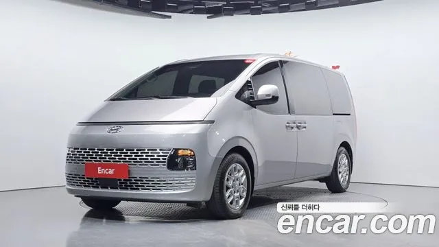 Hyundai Staria 9