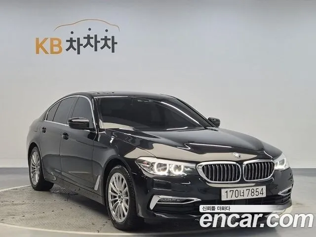 BMW 5 (G30) 520i
