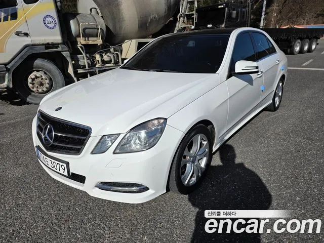Mercedes-Benz E- W212 E220 CDI