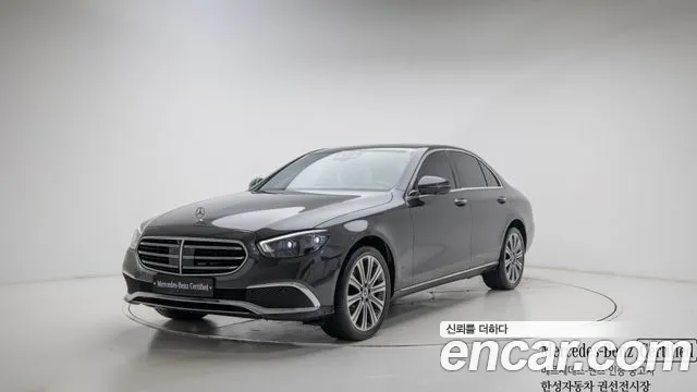 Mercedes-Benz E- W213 E350 4MATIC Exclusive