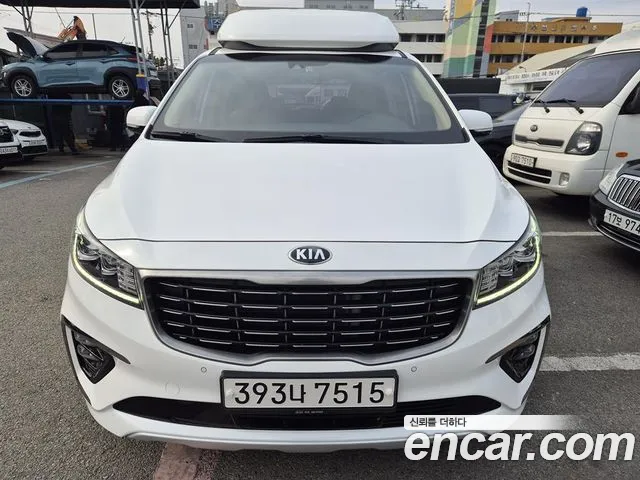 Kia The New Carnival 9 Prestige