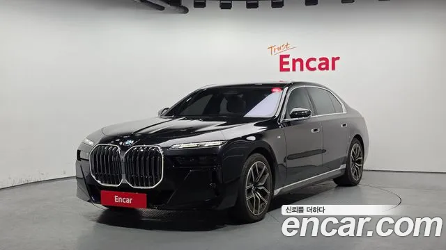 BMW 7 (G70) 740i xDrive M