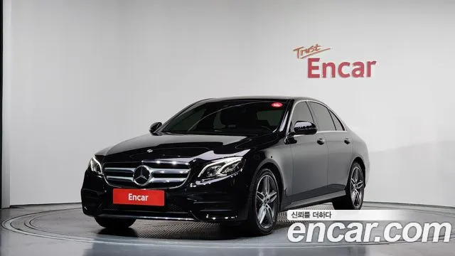 Mercedes-Benz E- W213 E300 4MATIC AMG Line
