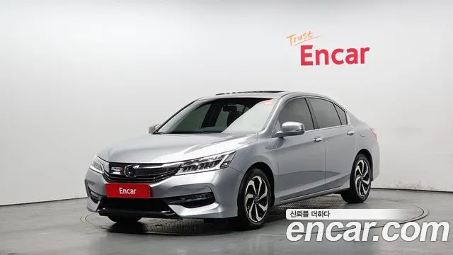 Honda Accord 2.4 9