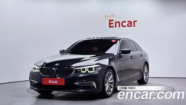 BMW 5 (G30) 520i