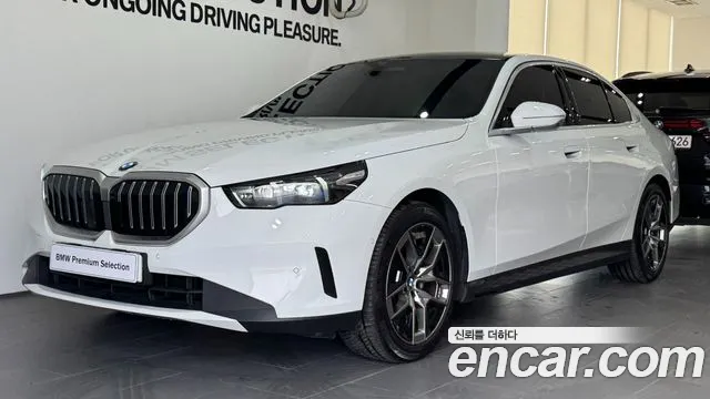 BMW 5 (G60) 520i