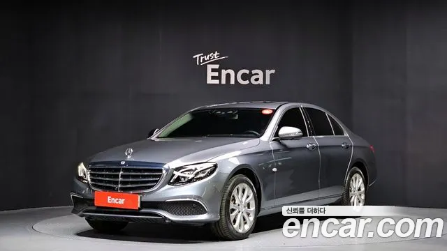 Mercedes-Benz E- W213 E300 4MATIC Exclusive