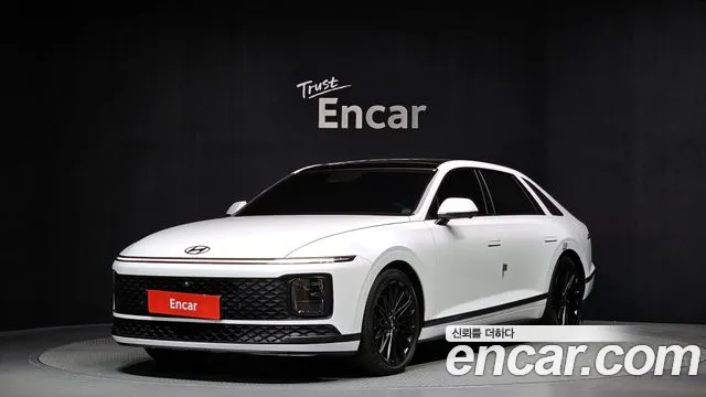 Hyundai Grandeur Hybrid (GN7)
