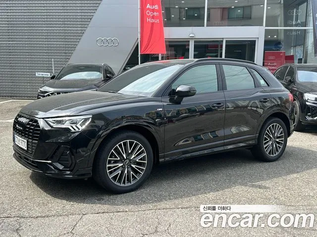 Audi Q3 (F3) 40 TFSI Premium