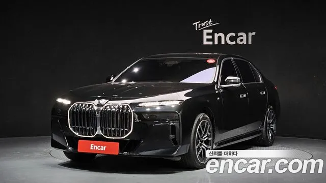BMW 7 (G70) 740i xDrive M