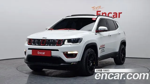 Jeep 2 2.4 AWD