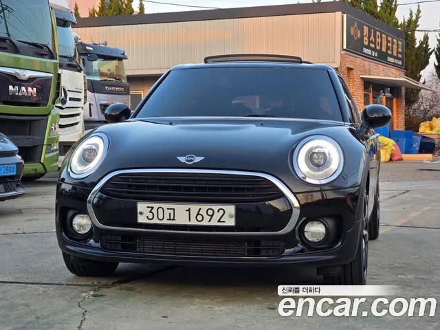 MINI Cooper D Clubman Base 2