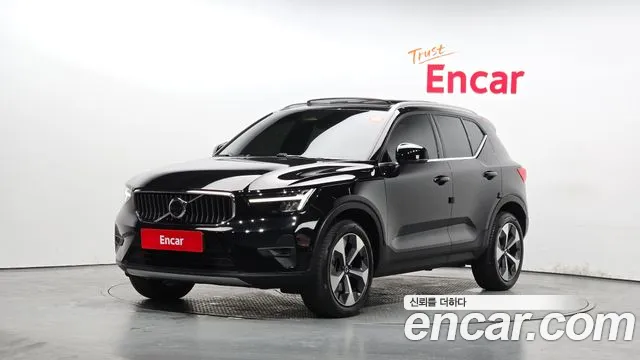 Volvo XC40 B4