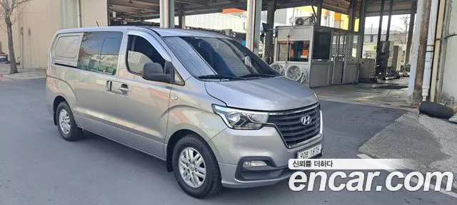 Hyundai The New Grand Starex 5