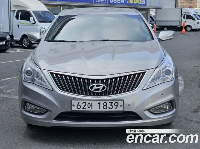 Hyundai Grandeur HG HG240
