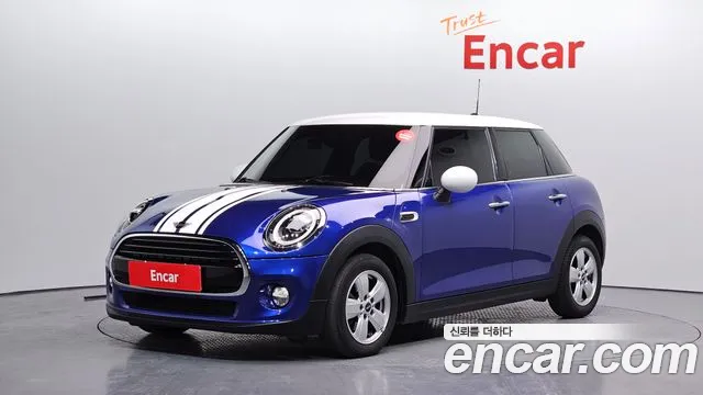 MINI Cooper 5 Base 3