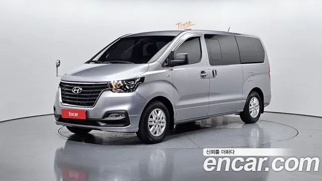 Hyundai The New Grand Starex 5