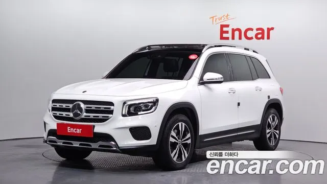 Mercedes-Benz GLB- X247 GLB220