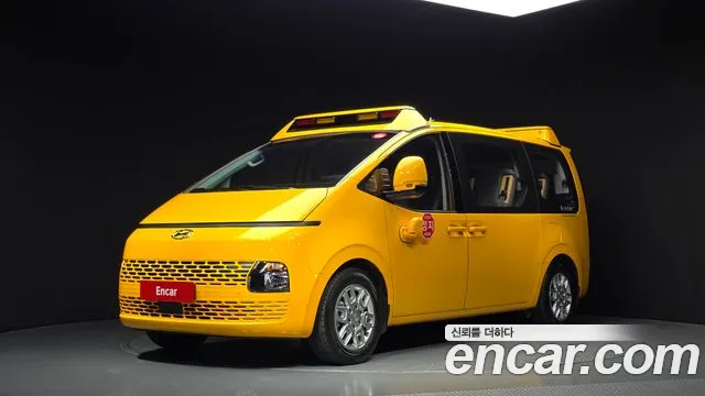 Hyundai Staria L3.5 15